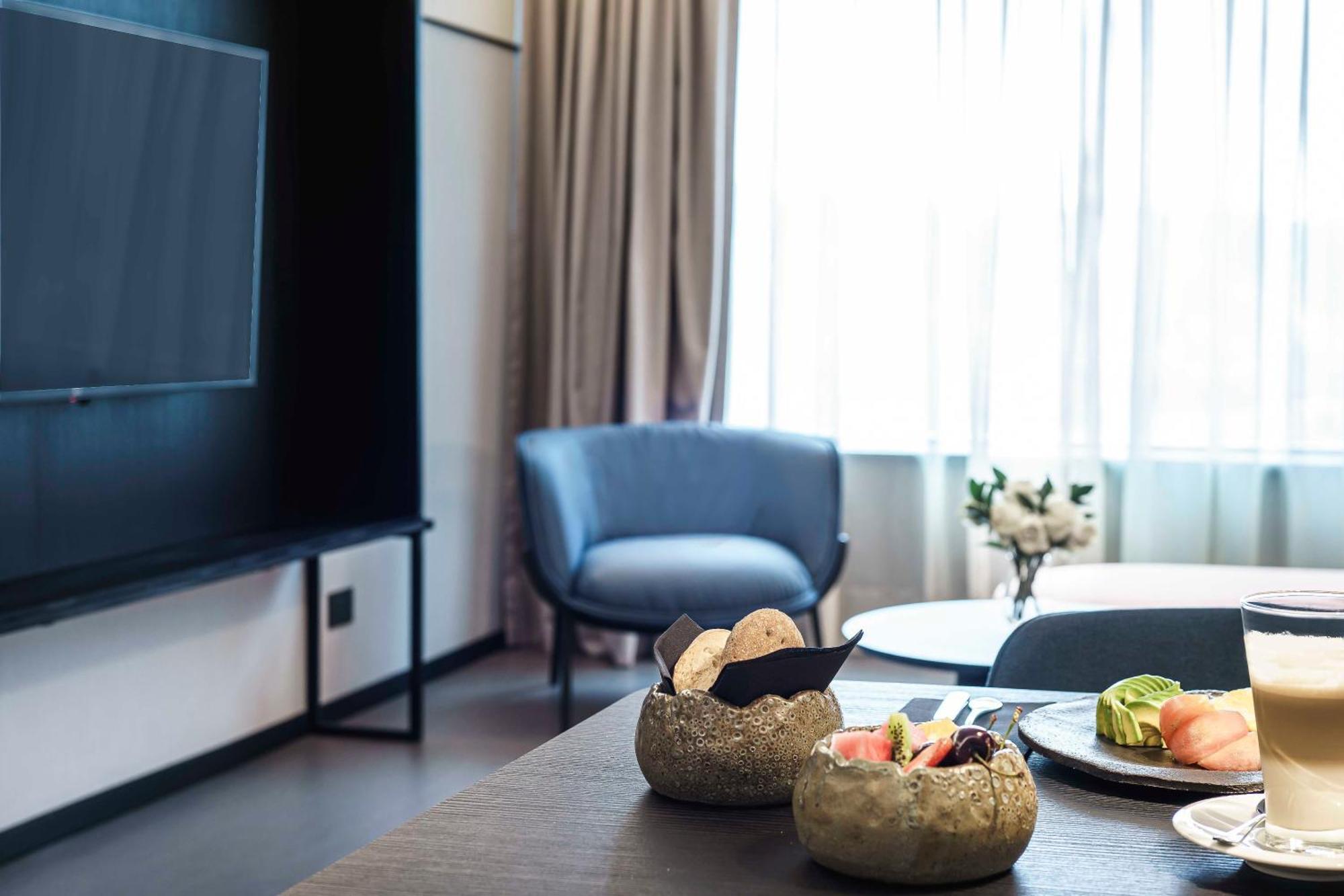 Pullman Santiago Vitacura المظهر الخارجي الصورة A suite at the hotel